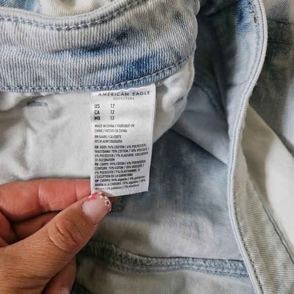 American Eagle AE Highest rise Mom shorts 12 - Picture 4 of 8